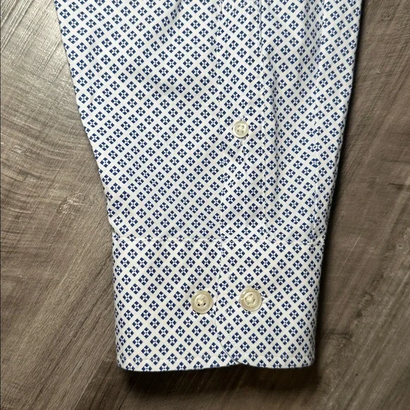 Jos. A. Bank Tailored Fit Geometric Long Sleeve Button Down - Large - Picture 4 of 6